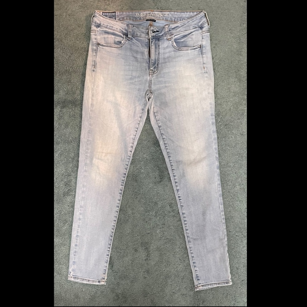 American Eagle - Light Wash Denim Jeans